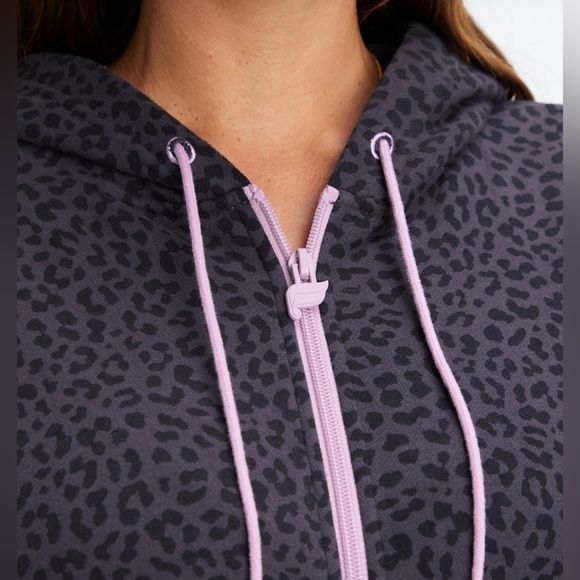 Cozy Jumper Fabletics fleece animal print xs nwt - Picture 2 of 6